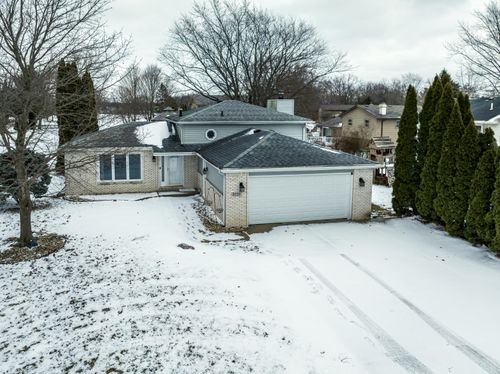 3229 Rustic Ln, Crown Point, IN, 46307 | Card Image