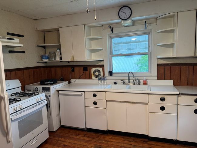 Kitchen | Image 7