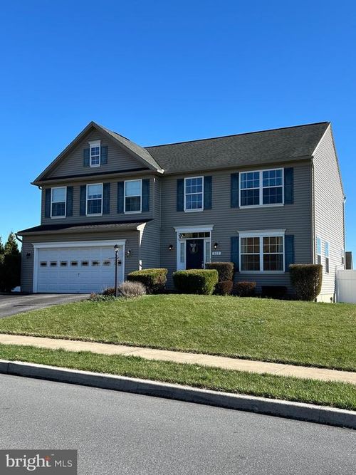 322 Woodbridge Dr, Etters, PA, 17319-9596 | Card Image