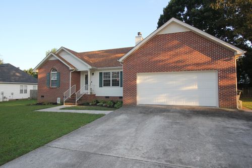 120 Jennings Cir, Tullahoma, TN, 37388-8856 | Card Image