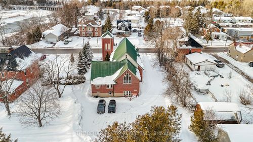 62 King Street E, Kawartha Lakes, ON, K0L2W0 | Card Image