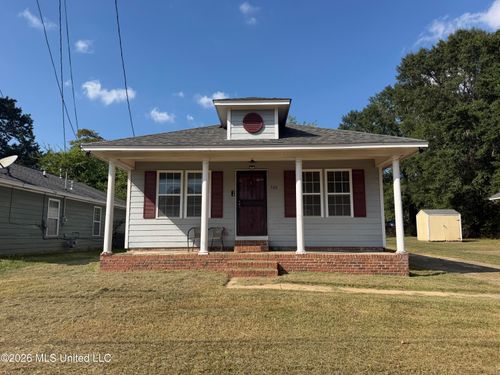 526 W Porter St, Jackson, MS, 39204-3119 | Card Image