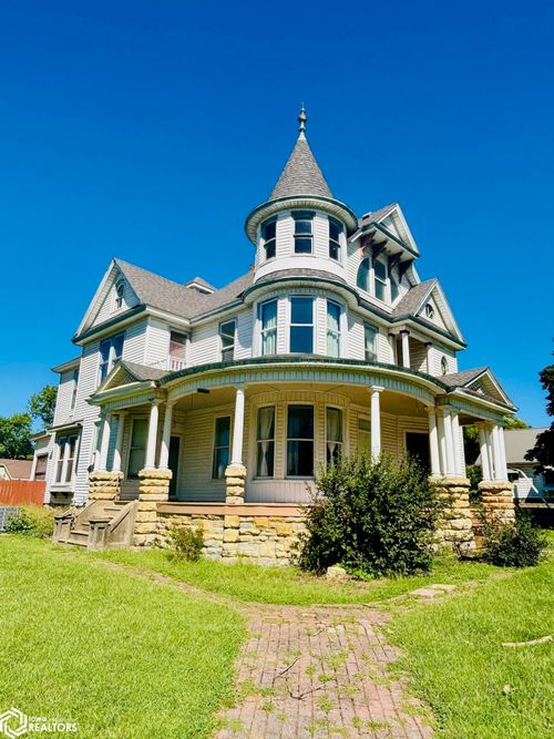 303 Washington St, Bonaparte, IA, 52620-9759 | Card Image