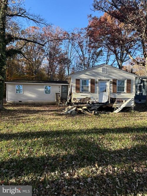 896 Mount Zion Marlboro Rd, LOTHIAN, MD, 20711-9524 | Card Image