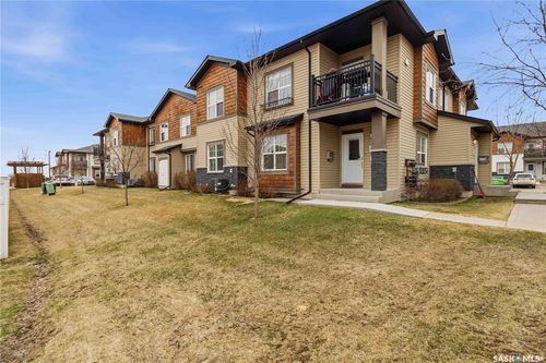 202-1015 Patrick Cres, Saskatoon, SK, S7W0M6 | Card Image