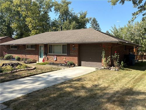 4513 Longfellow Ave, Huber Heights, OH, 45424-5952 | Card Image