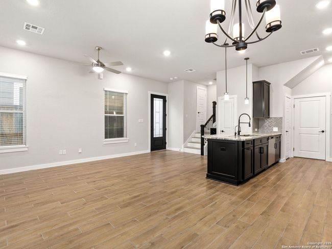 UNIT-30 - 5843 Whitby Rd, House other with 3 bedrooms, 4 bathrooms and null parking in San Antonio TX | Image 6