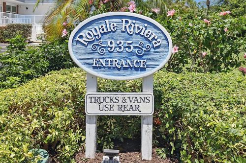 apt-204-935 E Causeway Blvd, Vero Beach, FL, 32963-2280 | Card Image