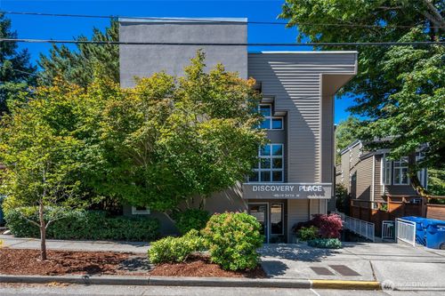 apt-101-4309 34th Ave W, Seattle, WA, 98199-1394 | Card Image