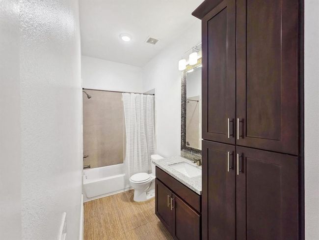 2014 Sabine St, House other with 4 bedrooms, 5 bathrooms and 2 parking in Houston TX | Image 9