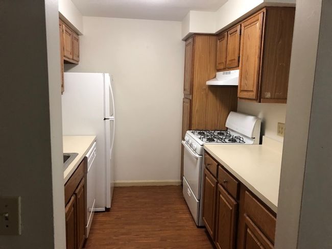 APT-206 - 7 Railroad Ave, Condo with 2 bedrooms, 1 bathrooms and null parking in Derry NH | Image 13