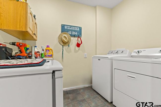 841 Pops Landing Rd, House other with 3 bedrooms, 2 bathrooms and null parking in Ore City TX | Image 16