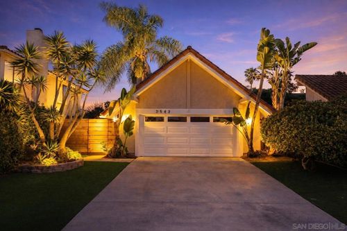 2543 Luciernaga St, Carlsbad, CA, 92009-5821 | Card Image