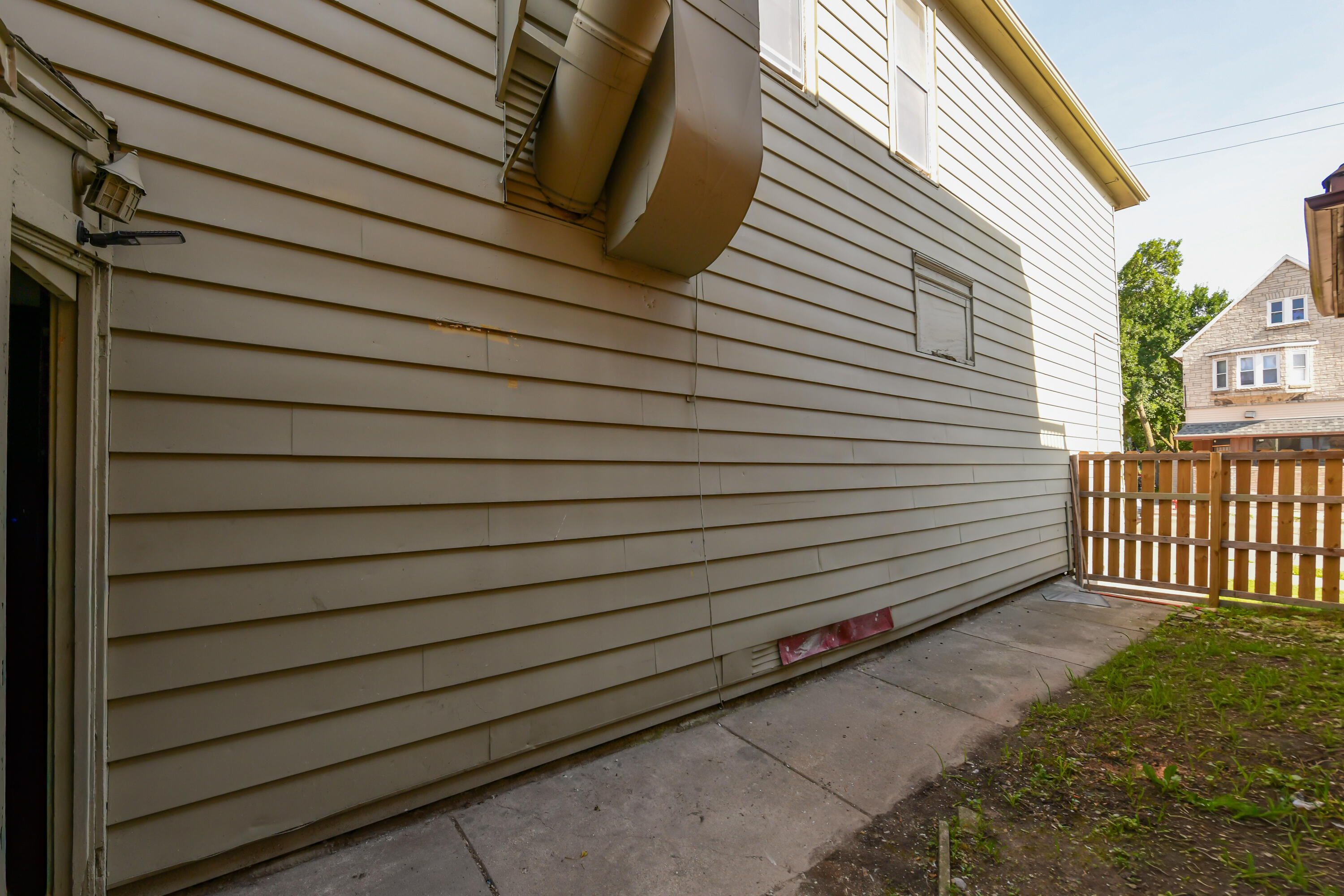 Commercial Sale in Milwaukee 3