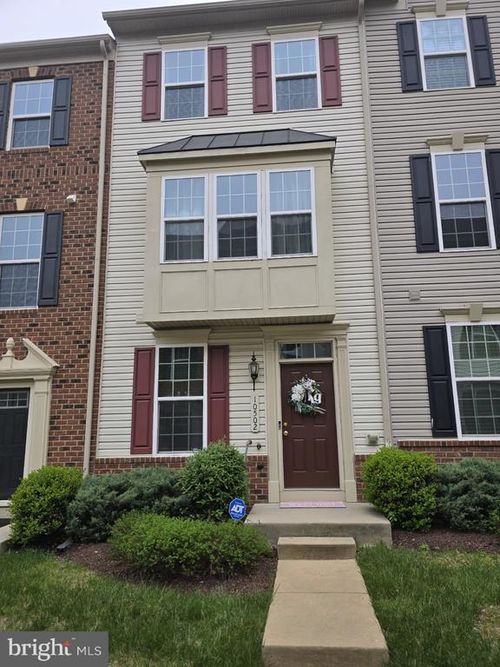 10502 Galena Ln, UPPER MARLBORO, MD, 20772-8500 | Card Image
