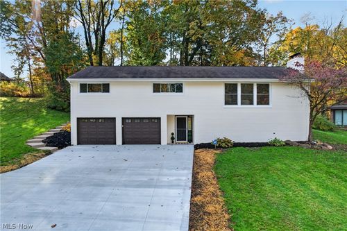8944 Colton St Nw, Massillon, OH, 44646-1616 | Card Image