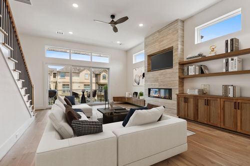 4705 Gibson St, Houston, TX, 77007-5520 | Card Image