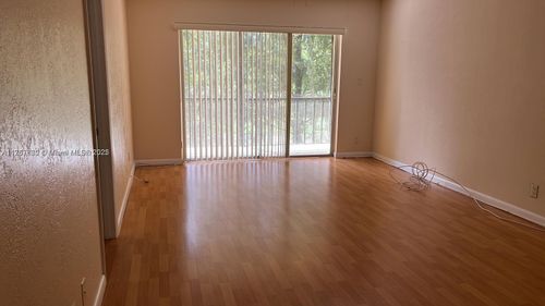 apt-208-8060 Fairview Dr, Tamarac, FL, 33321-3985 | Card Image
