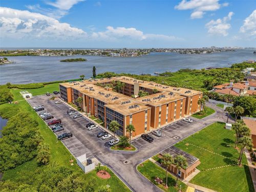 1004-12760 Indian Rocks Rd, LARGO, FL, 33774-2333 | Card Image