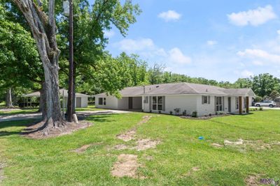 10446 La Hwy 431, House other with 3 bedrooms, 2 bathrooms and null parking in St Amant LA | Image 3