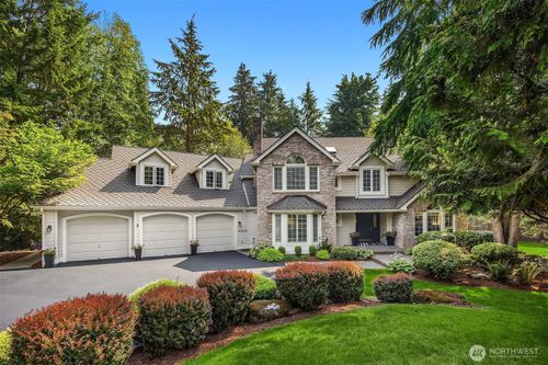 14214 216th Ave Ne, Woodinville, WA, 98077-5810 | Card Image