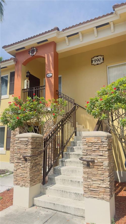 202-990 Ne 33rd Ter, Homestead, FL, 33033-5390 | Card Image