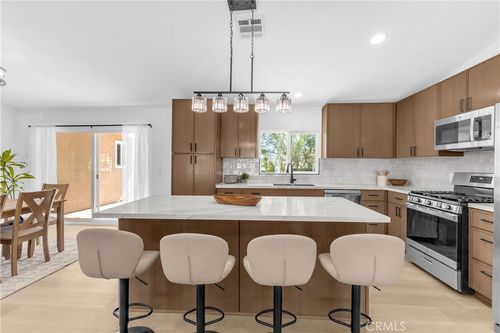 9740 Capiland Rd, Desert Hot Springs, CA, 92240-1141 | Card Image