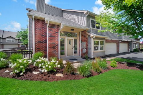 8008 Barrymore Drive, Darien, IL, 60561 | Card Image