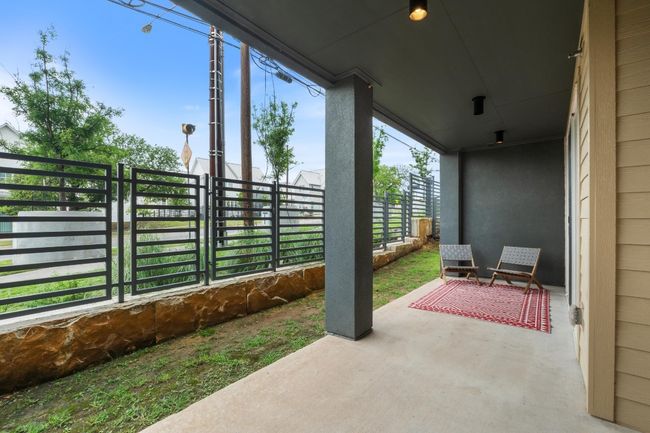 Large Covered Patio | Image 28
