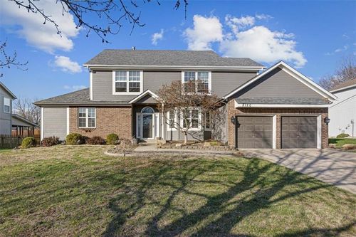 8120 Nw Delta Dr, Kansas City, MO, 64151-3720 | Card Image