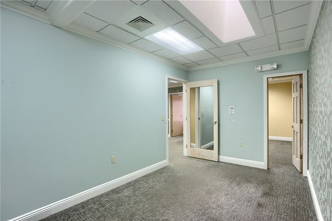 Office 4 area | Image 19