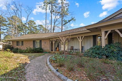 1431 Roxbury Place, Jackson, MS, 39211 | Card Image