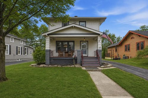 123 Elmwood Pl, Crown Point, IN, 46307-4323 | Card Image