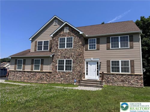 120 American Way, East Stroudsburg, PA, 18301-8514 | Card Image