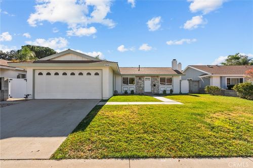 19642 Lonerock St, Canyon Country, CA, 91351-2044 | Card Image