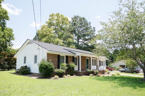 506 Saints St, Dunn, NC, 28334-8310 | Card Image
