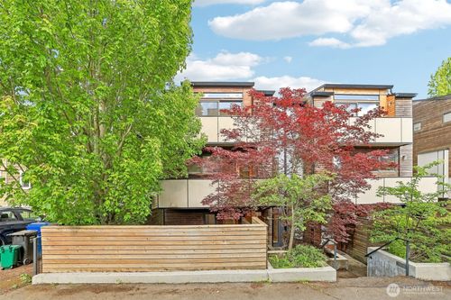 a-2113 15th Ave S, Seattle, WA, 98144-4219 | Card Image