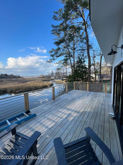 353 Lake Harbor Rd, Brandon, MS, 39047-9542 | Card Image