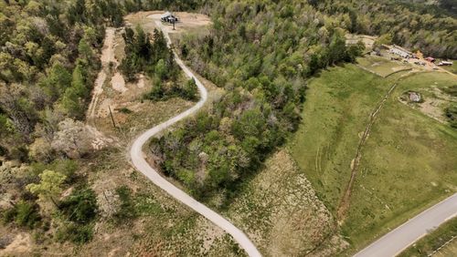 320 Stewart Rd, Henderson, TN, 38340-4638 | Card Image