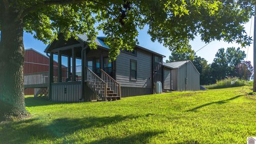 324 Terrace Terrace Ln, Cadiz, KY, 42211-8472 | Card Image