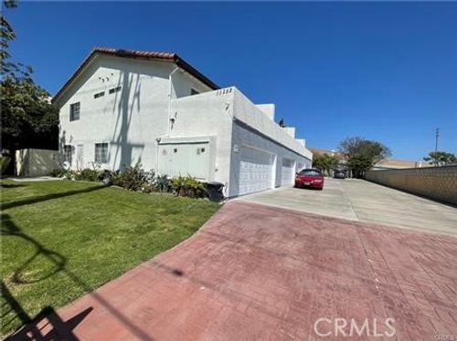 a-d-13252 Newland St, Garden Grove, CA, 92844 | Card Image