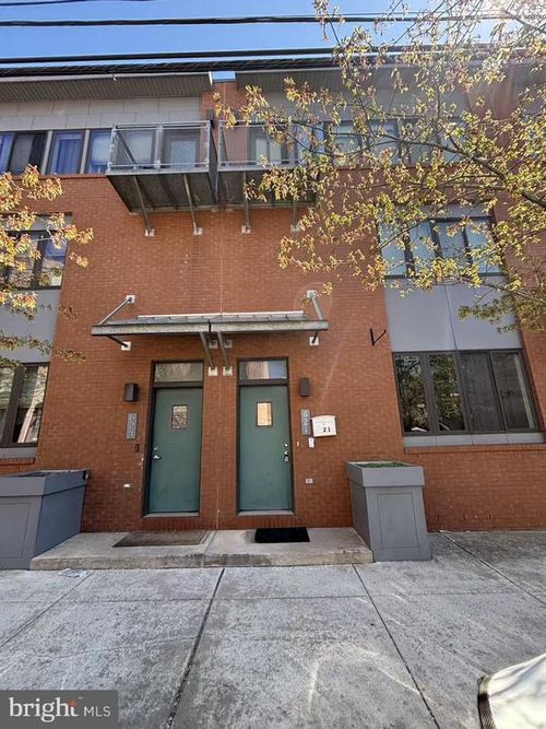 621 N 10th St, PHILADELPHIA, PA, 19123-2601 | Card Image