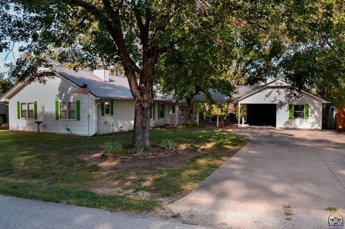 511 Ash St, Lyndon, KS, 66451-9848 | Card Image
