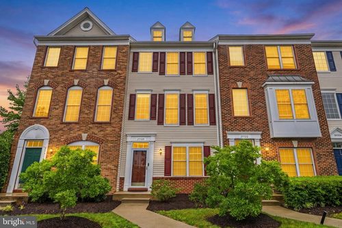 25320 Shipley Ter, CHANTILLY, VA, 20152-6661 | Card Image