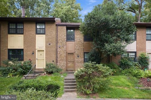 2042 Headlands Cir, RESTON, VA, 20191-3638 | Card Image