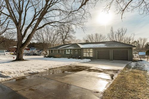 40 4th St Ne, Oronoco, MN, 55960-1828 | Card Image