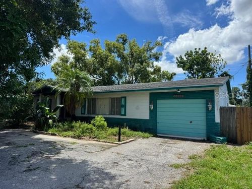 5630 47th Ave N, KENNETH CITY, FL, 33709-3608 | Card Image