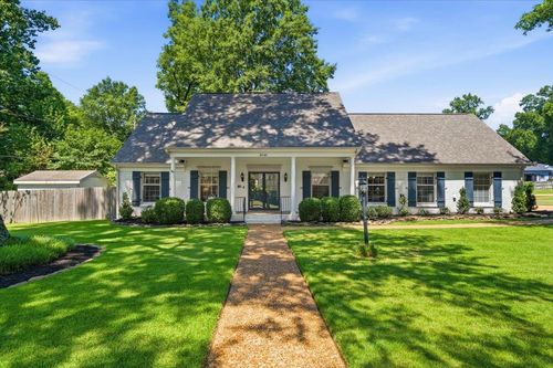 2143 Cornwall St, Germantown, TN, 38138-4604 | Card Image
