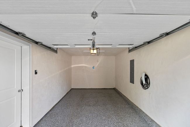 1 - 125 Ash St, Condo with 4 bedrooms, 4 bathrooms and 2 parking in Waltham MA | Image 32