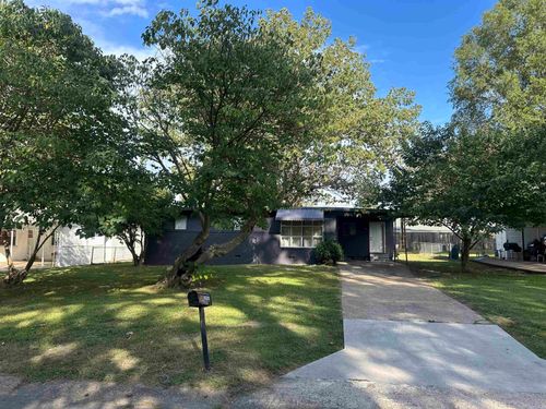 13 Wanda Ln, Little Rock, AR, 72209-3748 | Card Image